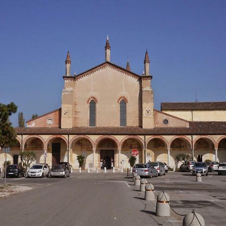 Foresteria Borgo Delle Grazie Curtatone Esterno foto